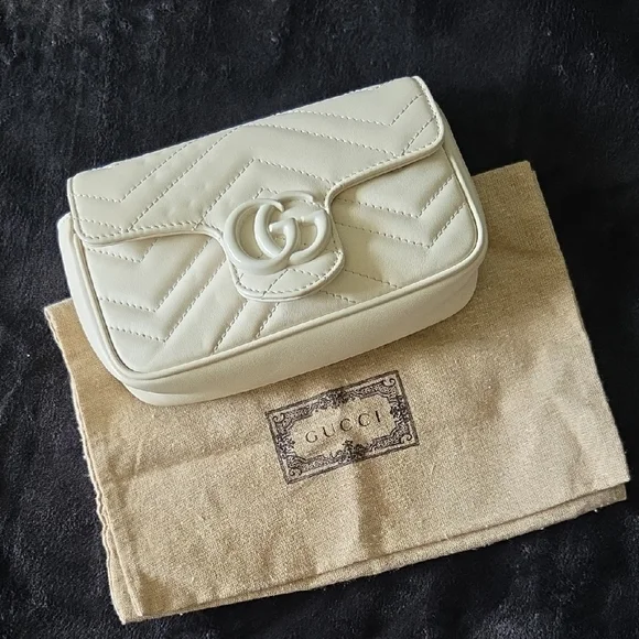 Gucci GG Marmont Flap Matelassé Quilted Marmont Super Mini Bag - Picture 1 of 8